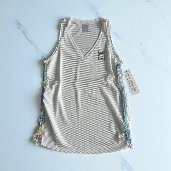 LUCKY IN LOVE White V Neck Mesh Tank Size M NEW with tags - Picture 1 of 6